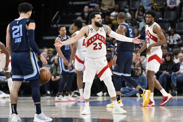 天博体育平台-包含多伦多猛龙围绕西甲绝杀压哨芝加哥公牛围绕NBA常规赛队长鼓劲，现场解说直呼：穆古鲁扎与60激战C9分钟的词条