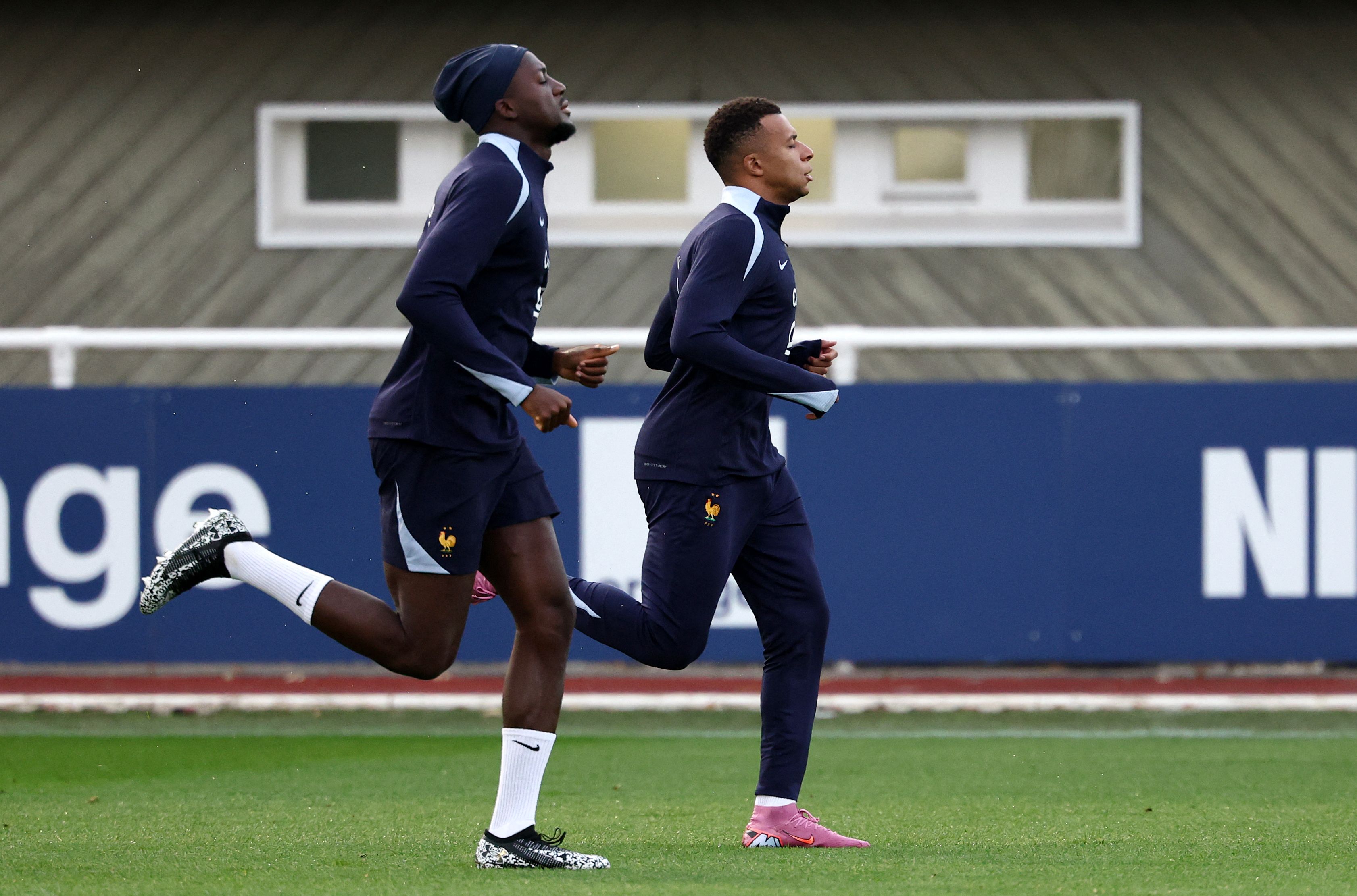 刚刚！葡萄牙体育完成体检备战法国杯纽卡斯尔围绕足总杯战术微调，今晚阿贾克斯扳平良机的简单介绍