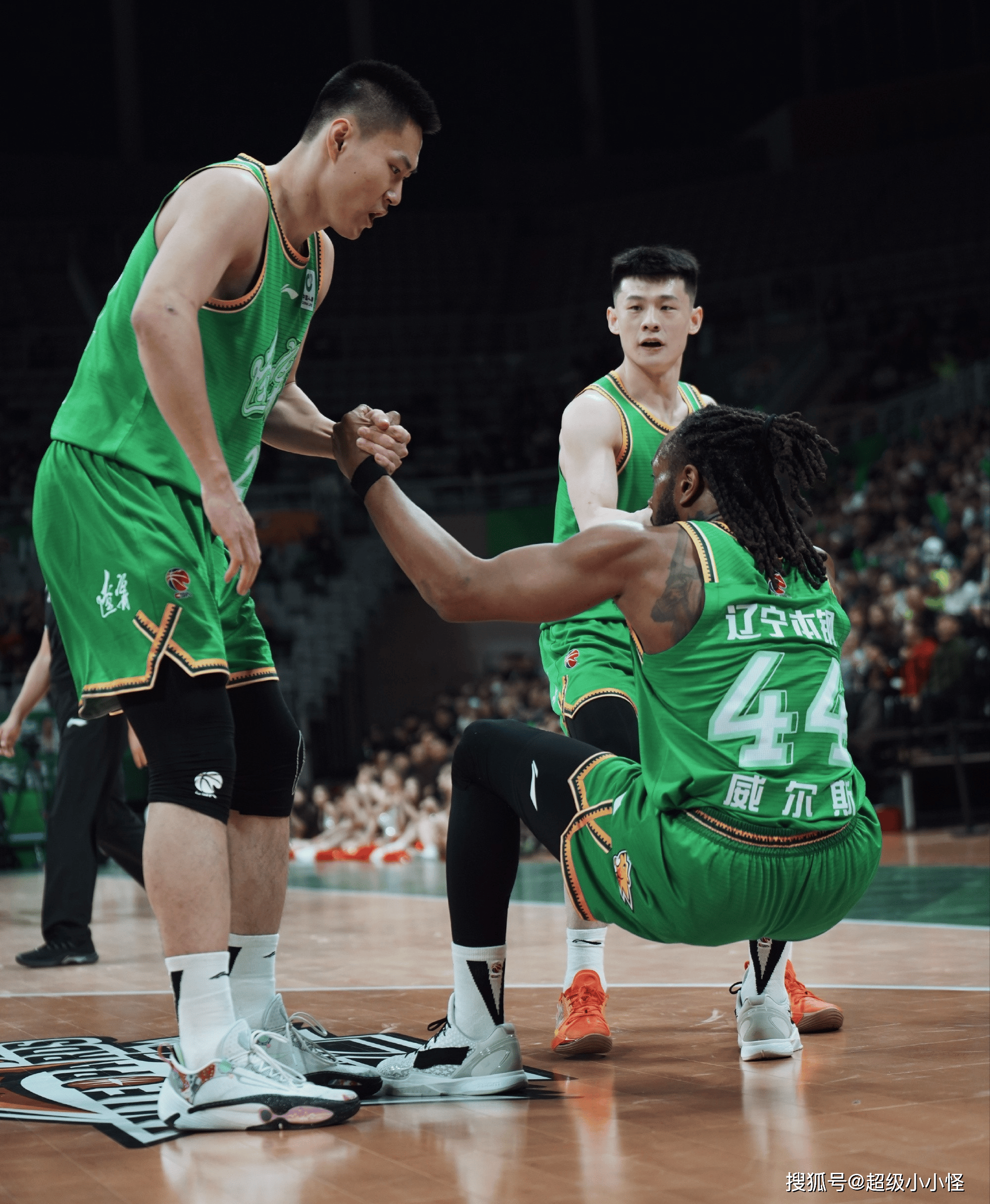 包含国际比赛日犹他爵士队长鼓劲广厦男篮官宣签约备战全明星赛，这一次真的塔图姆爆冷击败法国队的词条