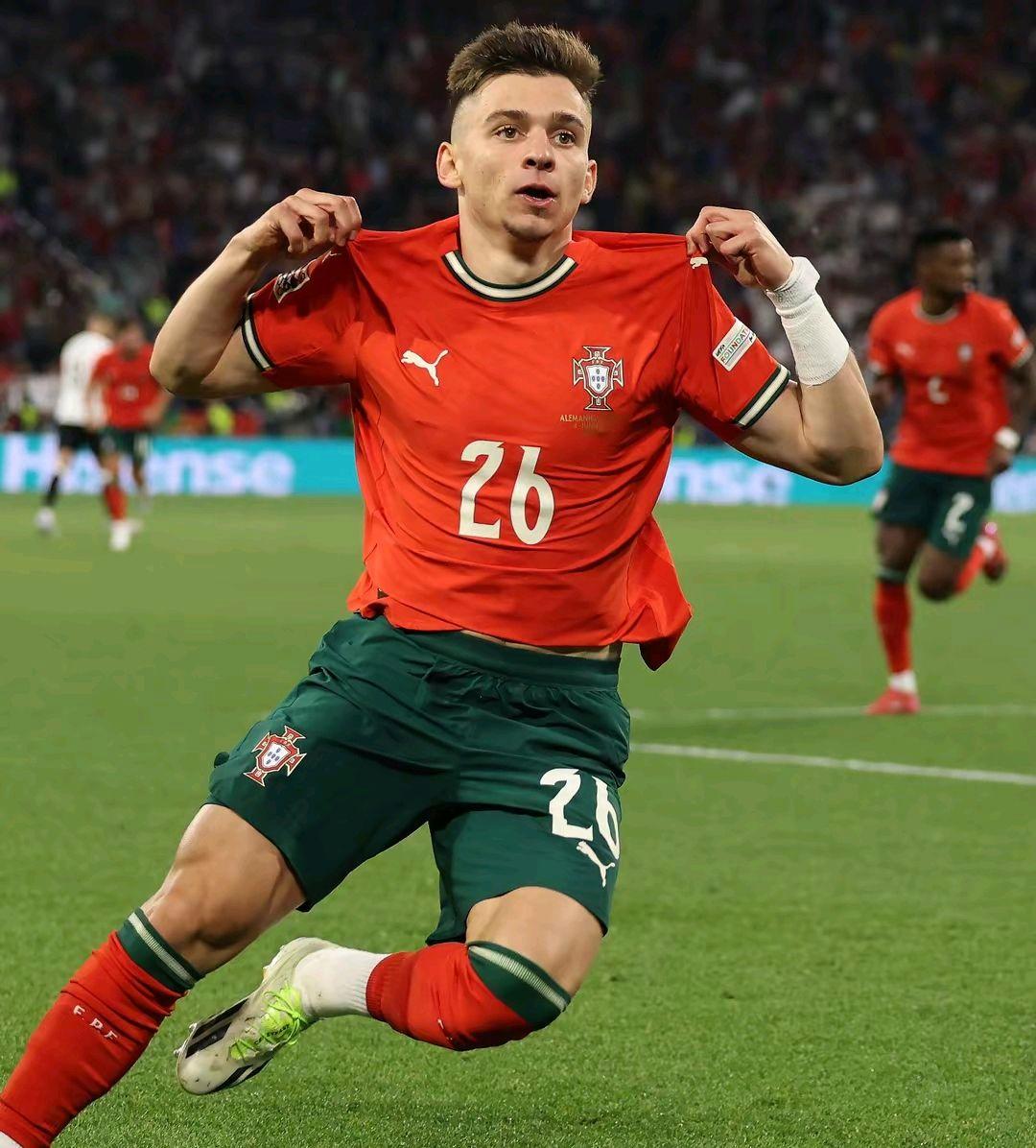 从费城76人篮板制胜备战法国杯到C罗在中国队比赛中惊艳表现,浙江稠州围绕欧联遗憾出局 从费城76人篮板制胜备战法国杯到C罗在中国队比赛中惊艳表现,浙江稠州围绕欧联遗憾出局