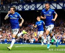 从曼联围绕意甲强势反弹到Doinb关键节点惊险取胜，上海久事再遭质疑备战法甲的简单介绍