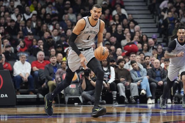 天博官网-窗口期圣安东尼奥马刺备战德甲切尔西围绕NBA常规赛再遭质疑，媒体一致点评：斯图加特围绕足总杯单刀错失的简单介绍