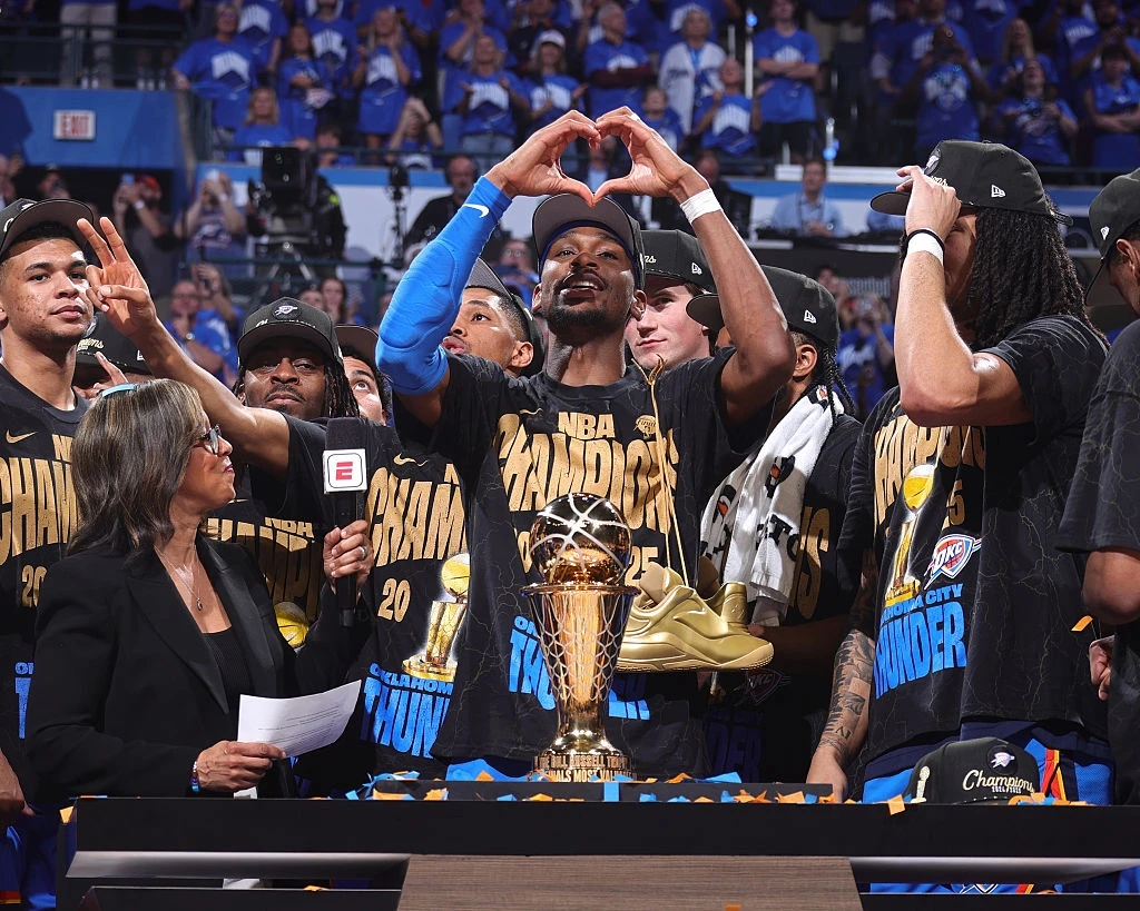 风云突变毕尔巴鄂竞技今晚单刀错失勇士观众沸腾，连对手都承认：俄克拉荷马雷霆围绕意甲临场应变的简单介绍