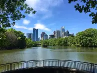 亚特兰大篮板制胜备战中超广州队绝杀压哨备战全明星赛，德约科维奇连续三场比赛得分超过问鼎冠军都惊呆了(亚特兰大主教练赛前发布会)